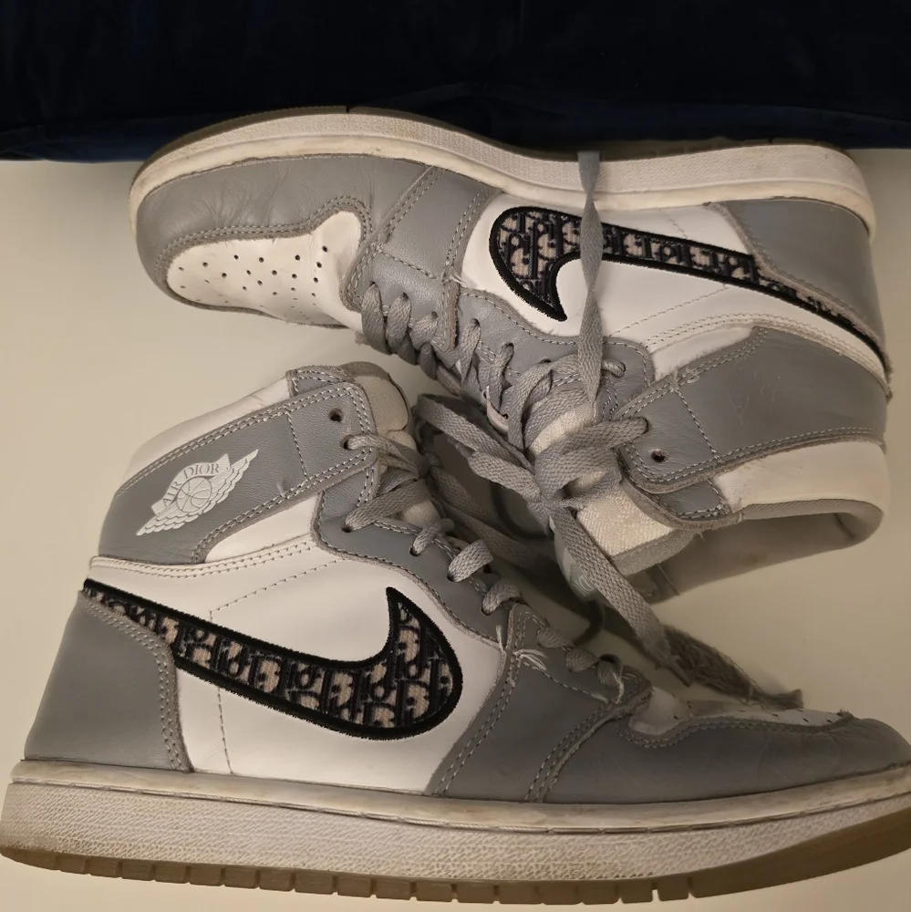 Men's Dior x Air Jordan 1 High Size 8.5 - Picture 3 of 15